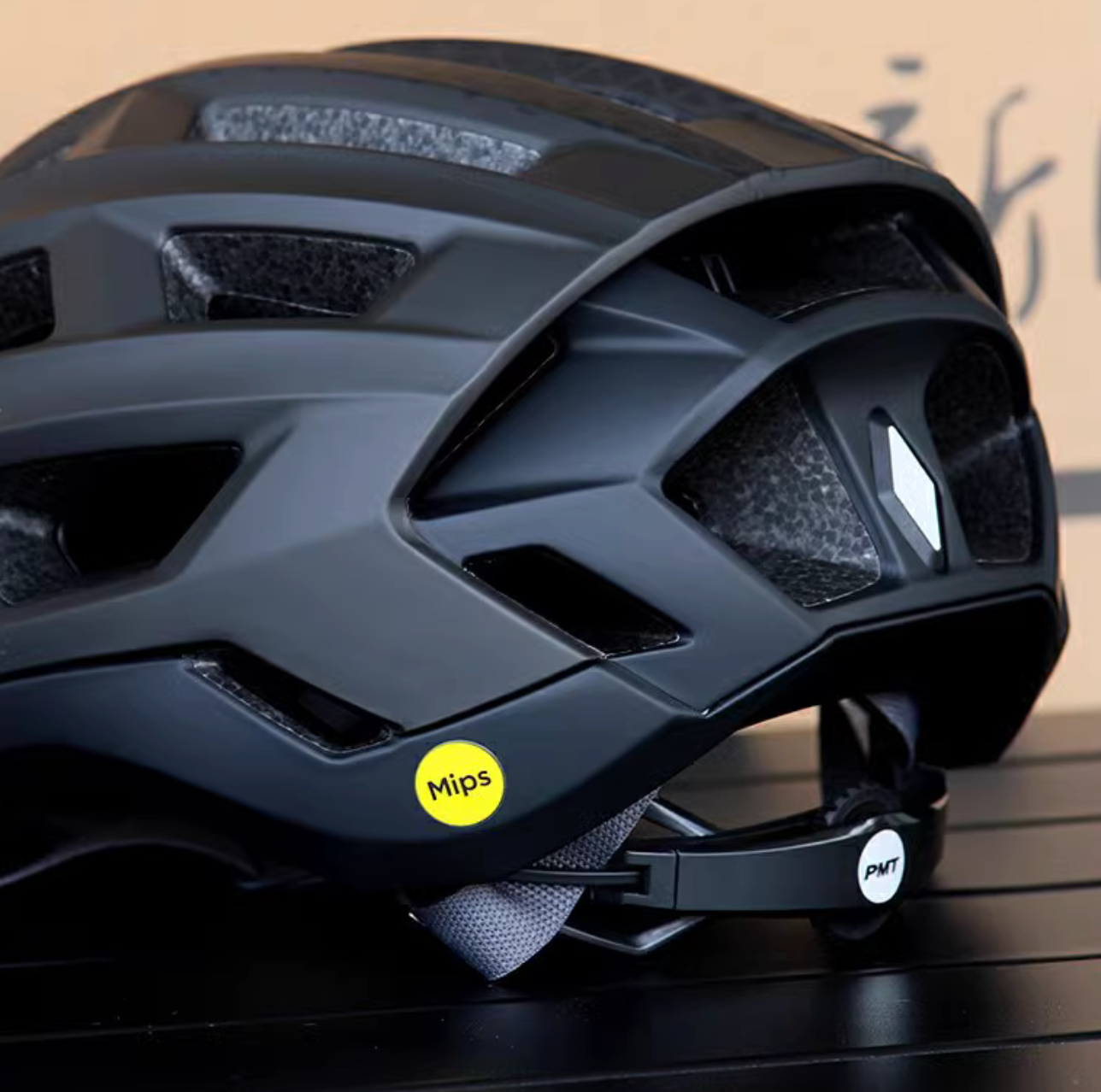 PMT Elegant MIPS Helmet- Black