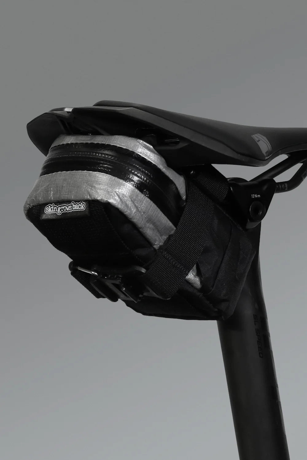 SKINGROWSBACK Plan B Racing Saddle Bag