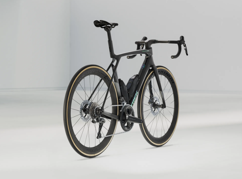 TREK MADONE SLR 7 MATTE/GLOSS CARBON SMOKE (GEN 8) MY25