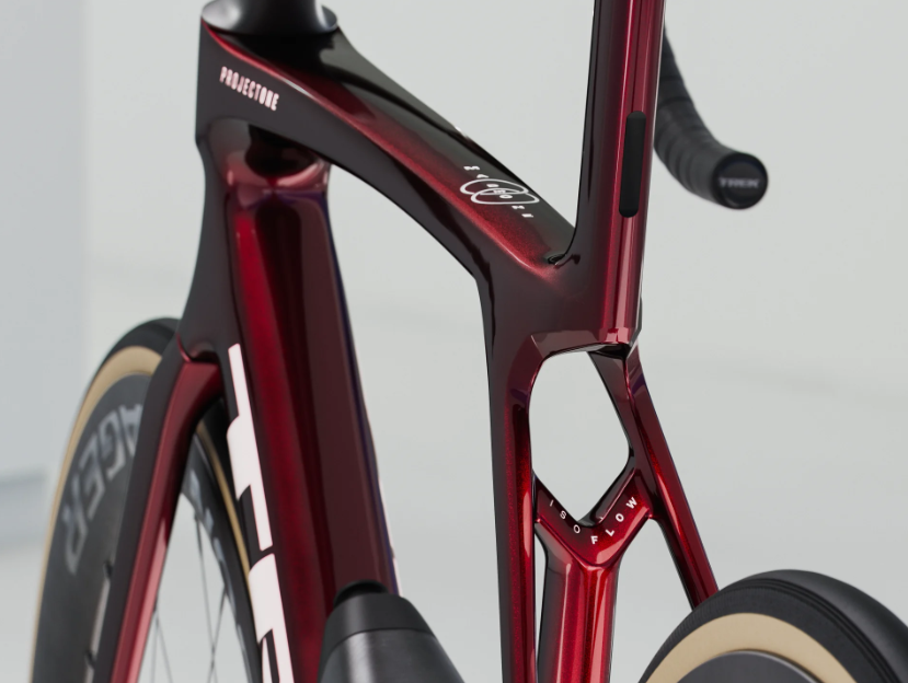 TREK MADONE SLR 7 CARBON RED SMOKE (GEN 8) MY25