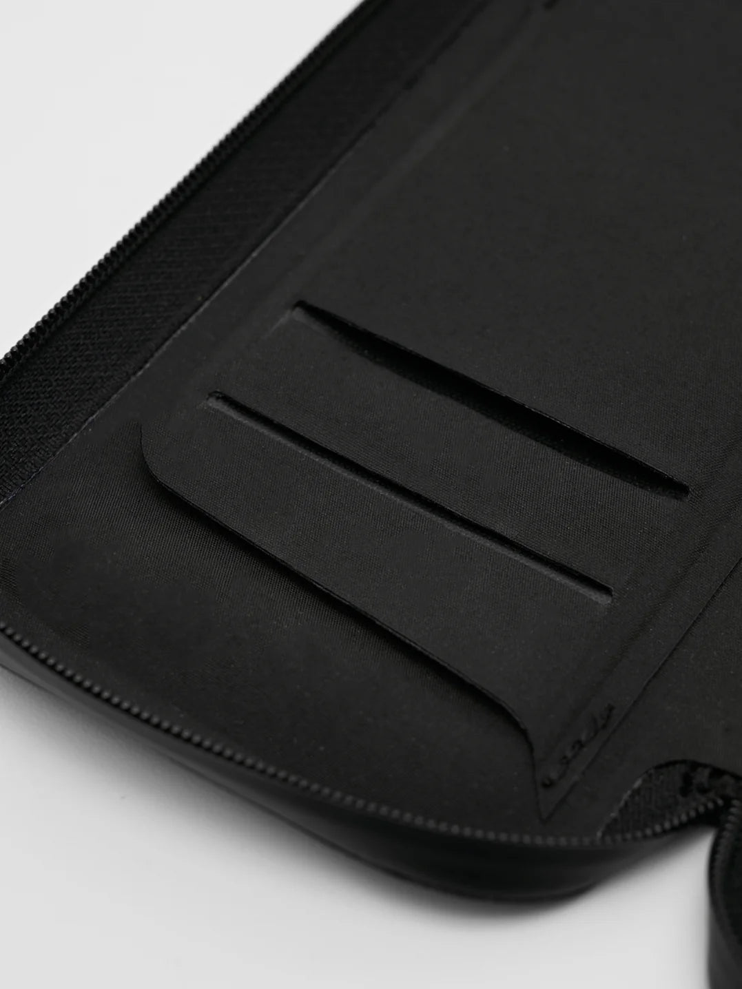 MAAP Shield Waterproof Phone Wallet - Small