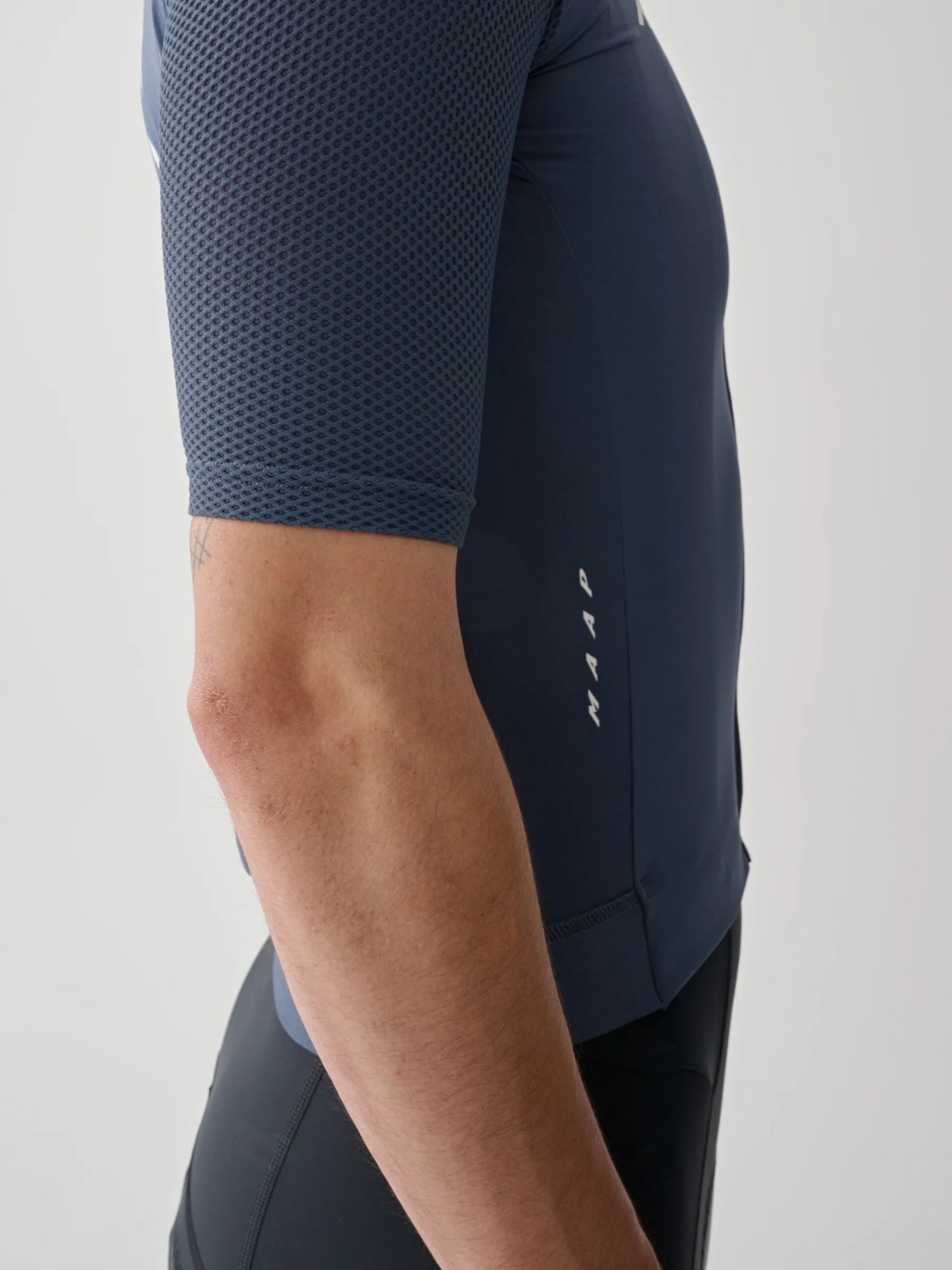 MAAP Evade Pro Base Jersey 2.0 MIDNIGHT