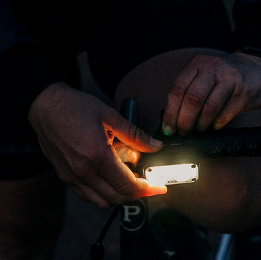 KNOG Blinder Road 400 & Blinder Mini Square Light Set